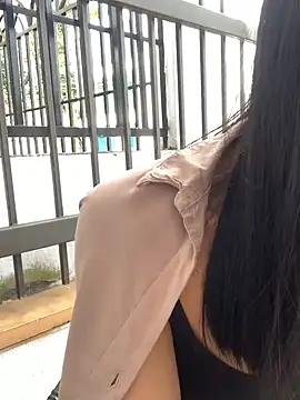 KloePink  online show from October 2, 2:13 pm