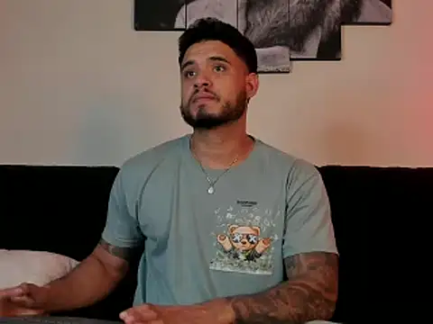 Snapshot of Austin_torres_ chatting on September 18, 2:35 am Austin torres online show from September 18, 2:35 am