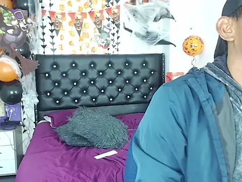 Adam Morgan2 online show from October 18, 5:10 am