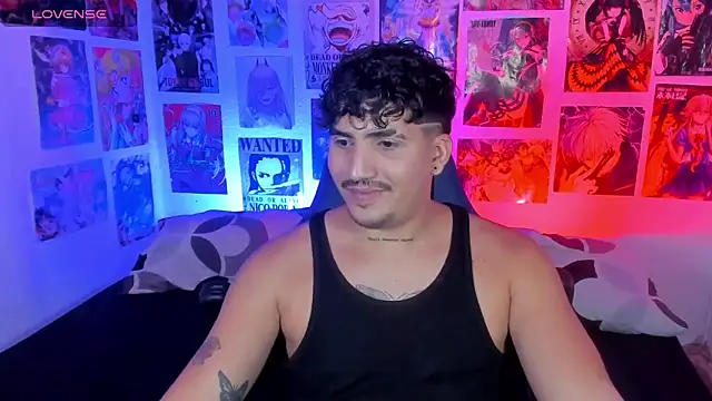 Snapshot of Saturn_boy chatting on December 3, 12:07 am Saturn boy online show from December 3, 12:07 am