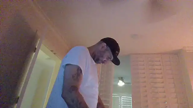Hothotboyg online show from May 1, 7:18 pm