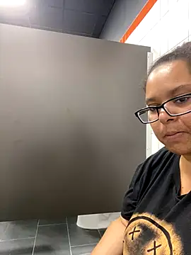 wishuhope4 online show from October 20, 4:51 pm