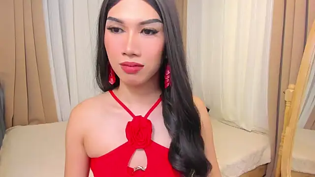 MaxCollins online show from December 4, 8:39 pm