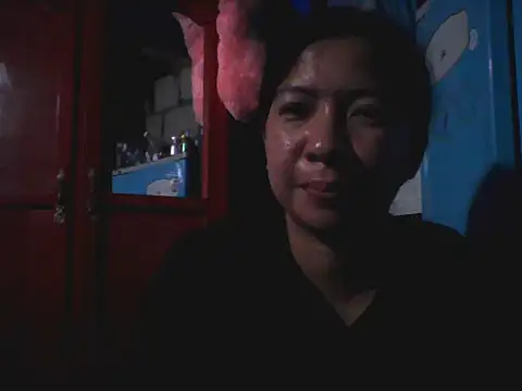 Snapshot of Prettymauixx chatting on June 7, 1:59 pm Prettymauixx online show from June 7, 1:59 pm