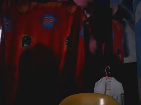 Snapshot of Prettymauixx chatting on August 2, 12:53 am Prettymauixx online show from August 2, 12:53 am