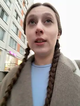 Snapshot of FroggyAnna chatting on October 12, 2:38 pm FroggyAnna online show from October 12, 2:38 pm