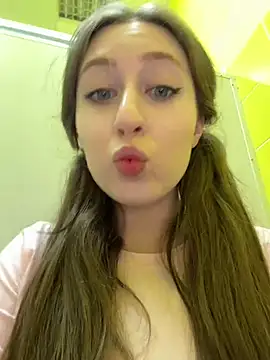 FroggyAnna online show from March 23, 4:44 pm