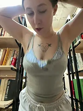 FroggyAnna online show from April 16, 6:09 pm