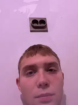 Snapshot of Luka_Belton chatting on October 17, 2:30 pm Luka Belton online show from October 17, 2:30 pm