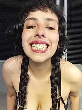 a Malgosia mako online show from January 15, 11:52 pm