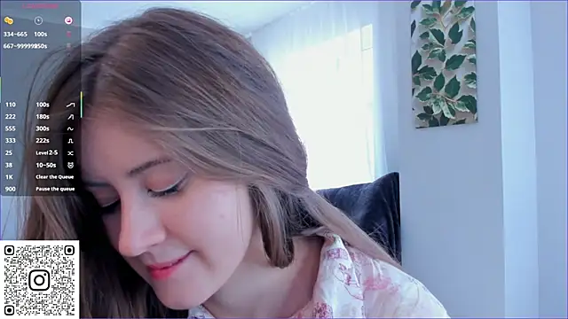 Snapshot of Orivienne chatting on September 16, 7:09 am Orivienne online show from September 16, 7:09 am