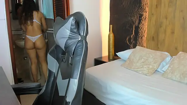 angie leonn online show from February 19, 12:23 pm