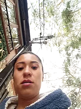 Snapshot of Liahdiaz_ chatting on July 1, 1:13 pm Liahdiaz online show from July 1, 1:13 pm