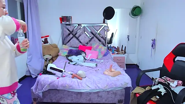 Luna Analya online show from March 28, 4:12 am