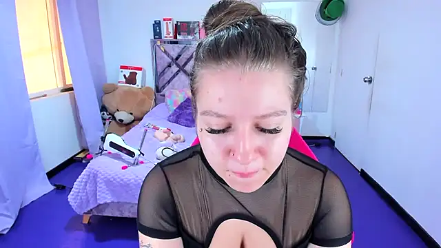 Luna Analya online show from April 14, 4:13 pm