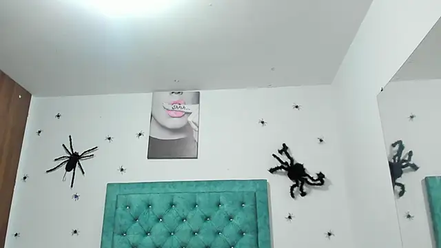 Rihanna hotx online show from October 21, 3:07 am