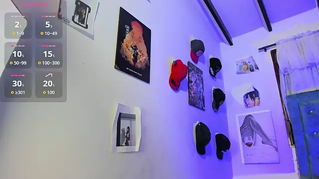 Snapshot of Rihanna_hotx chatting on February 22, 12:56 am Rihanna hotx online show from February 22, 12:56 am