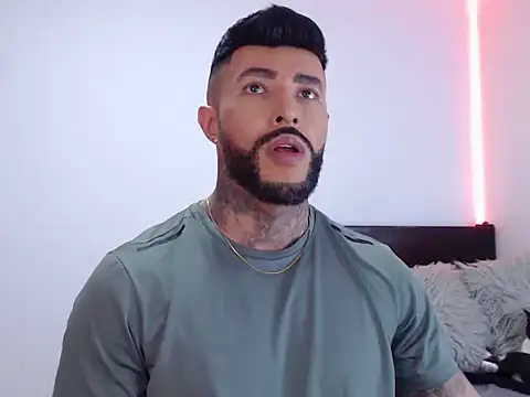 andrea de lucaa online show from October 20, 12:44 am