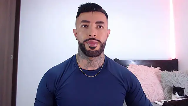 Snapshot of andrea_de_lucaa chatting on January 17, 4:17 am andrea de lucaa online show from January 17, 4:17 am