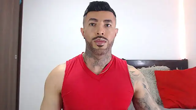 Snapshot of andrea_de_lucaa chatting on February 12, 3:12 am andrea de lucaa online show from February 12, 3:12 am