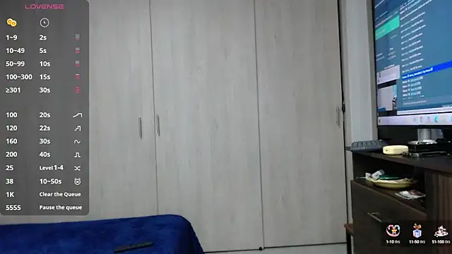 Snapshot of steve_hornyboy chatting on October 4, 12:30 am steve hornyboy online show from October 4, 12:30 am