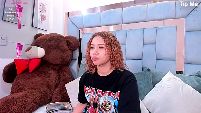 megannherrera online show from June 10, 3:22 pm