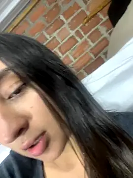 Snapshot of RAKEL37 chatting on October 28, 3:21 am RAKEL37 online show from October 28, 3:21 am