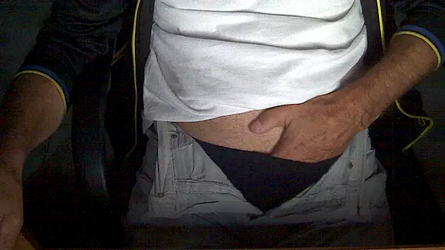 velikifant7 online show from November 12, 5:41 am