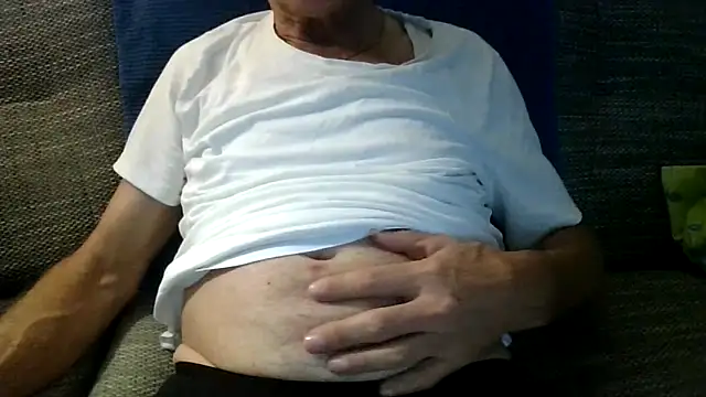 velikifant7 online show from December 4, 6:49 pm