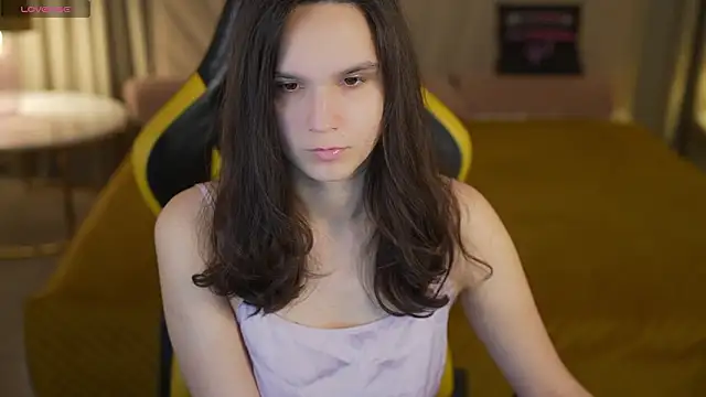 Snapshot of Cleo054 chatting on February 17, 3:51 pm Cleo054 online show from February 17, 3:51 pm