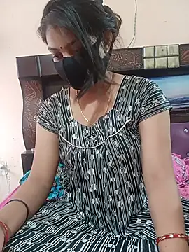 Priyanka Pal online show from May 15, 2:40 am