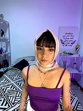 AriaBlush 18 online show from September 14, 9:36 pm