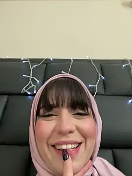 AriaBlush 18 online show from October 11, 7:23 pm