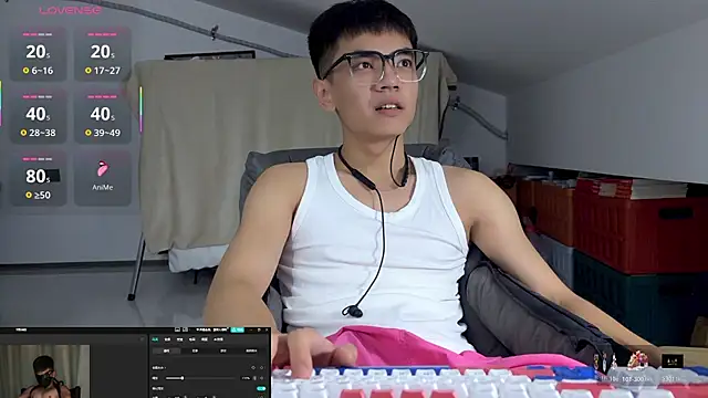 Snapshot of XTTX49 chatting on July 26, 2:35 pm XTTX49 online show from July 26, 2:35 pm