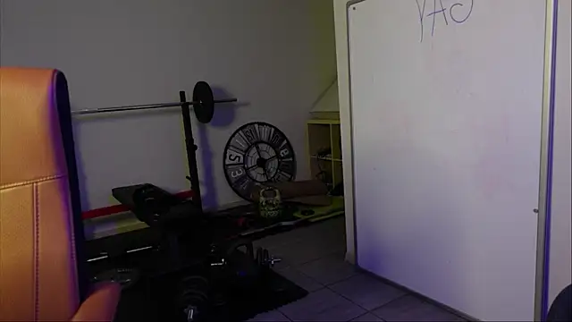 Mark Maxim online show from October 18, 5:54 am