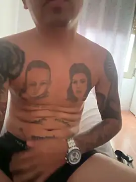 Snapshot of davidxxx099 chatting on October 9, 11:52 am davidxxx099 online show from October 9, 11:52 am