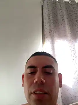 Snapshot of davidxxx099 chatting on November 25, 12:38 pm davidxxx099 online show from November 25, 12:38 pm