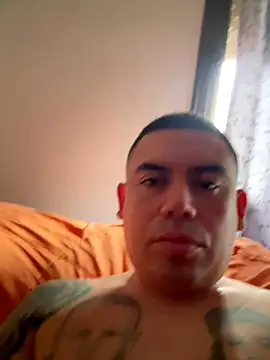 Snapshot of davidxxx099 chatting on December 16, 11:26 am davidxxx099 online show from December 16, 11:26 am