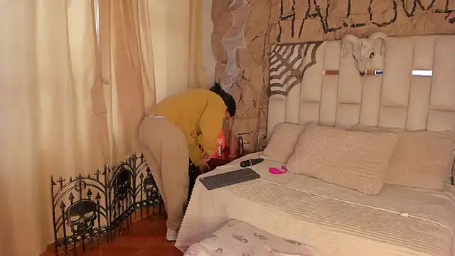 Jade Nmm online show from October 14, 1:01 pm