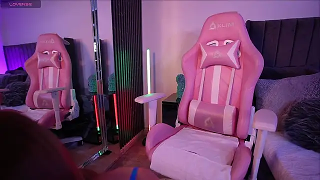 Snapshot of Evellyn_clair1 chatting on September 16, 1:28 am Evellyn clair1 online show from September 16, 1:28 am