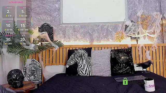 princequinn  online show from October 11, 8:07 pm