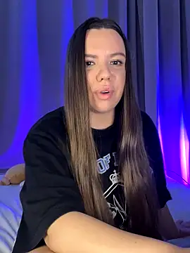 Chloe loo online show from September 21, 1:35 pm