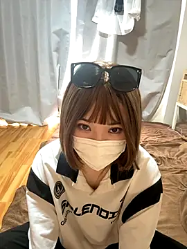 Snapshot of maichan12345 chatting on October 18, 4:59 am maichan12345 online show from October 18, 4:59 am