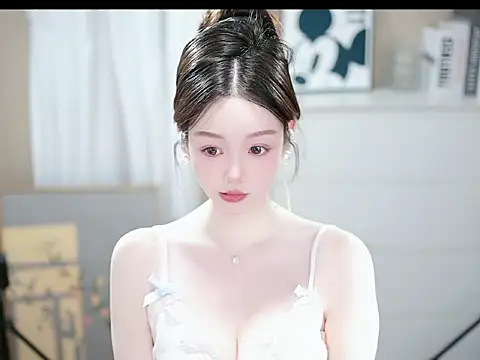 Snapshot of abbyli12 chatting on October 21, 1:23 pm abbyli12 online show from October 21, 1:23 pm