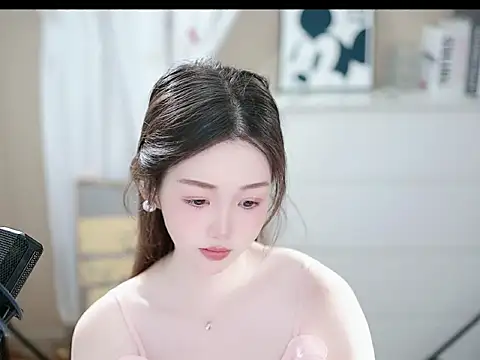 Snapshot of abbyli12 chatting on October 23, 2:38 pm abbyli12 online show from October 23, 2:38 pm