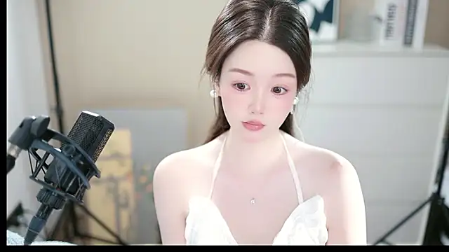 Snapshot of abbyli12 chatting on November 8, 3:45 pm abbyli12 online show from November 8, 3:45 pm