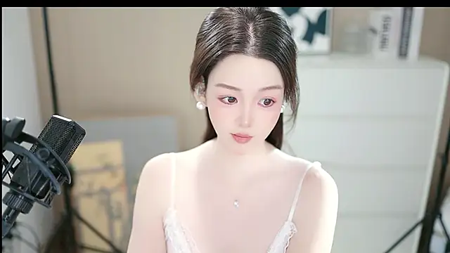 Snapshot of abbyli12 chatting on November 26, 5:30 am abbyli12 online show from November 26, 5:30 am