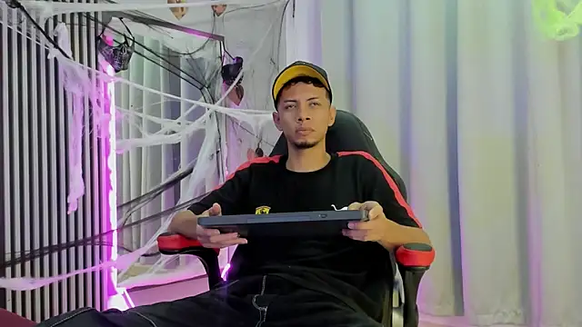 DustinandJordan online show from October 20, 5:08 am