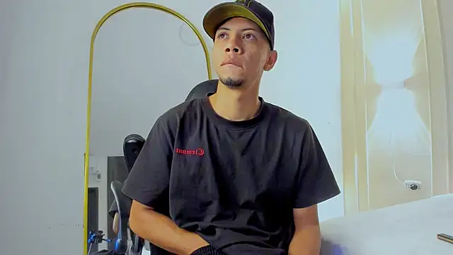 DustinandJordan online show from February 26, 4:22 am