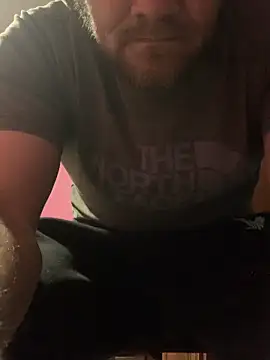 Snapshot of Allinside666 chatting on December 5, 12:14 pm Allinside666 online show from December 5, 12:14 pm